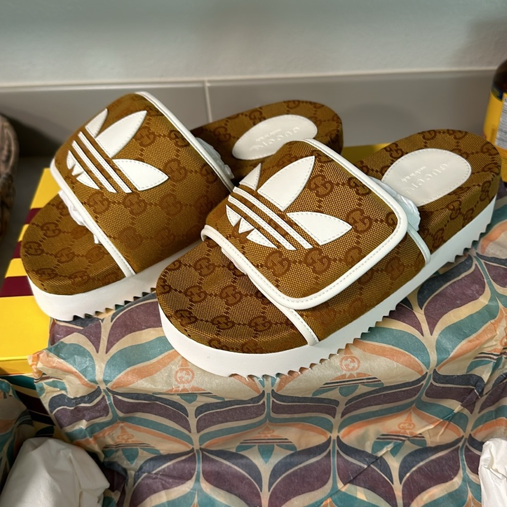 Adidas Gucci slides!